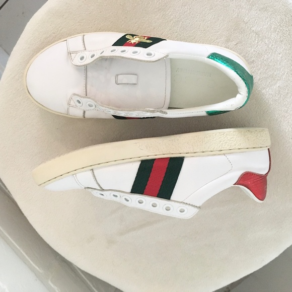 SOLD - Authentic Gucci Women’s Ace Sneakers Strip Bee White Leather - Picture 9 of 16